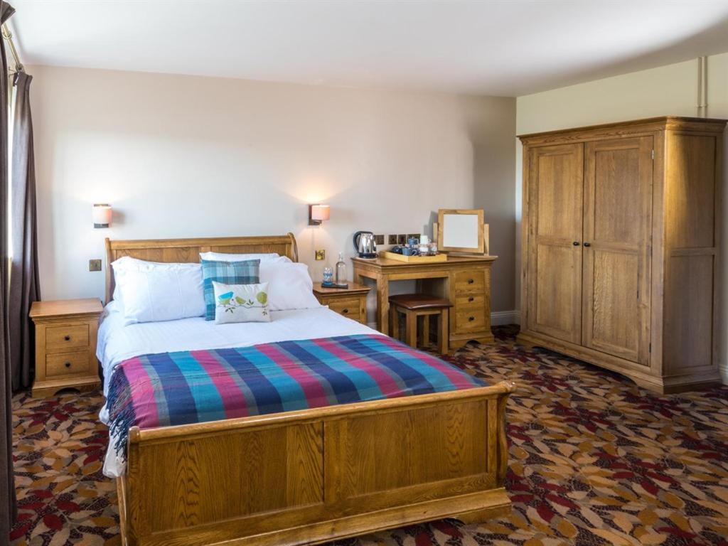 Three Horseshoes Inn Powerstock Room photo