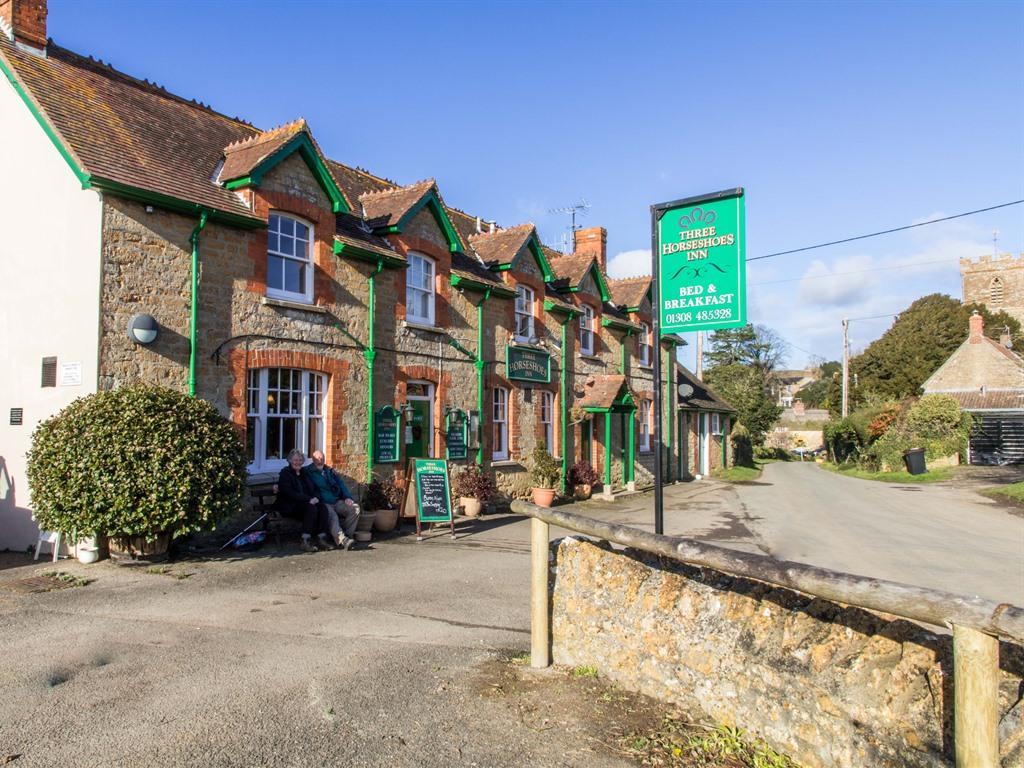 Three Horseshoes Inn Powerstock Exterior photo